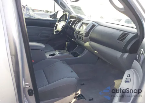 2011 Toyota Tacoma Base V6 z USA, uszkodzony, nr VIN 3TMLU4EN0BM071714